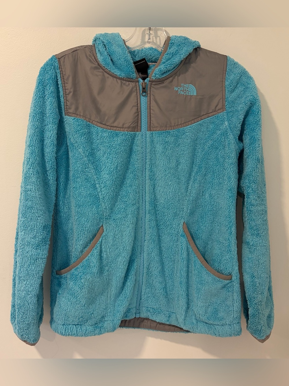 The North Face Girls' Light Blue Fuzzy Zip-Up Jacket large 14/16